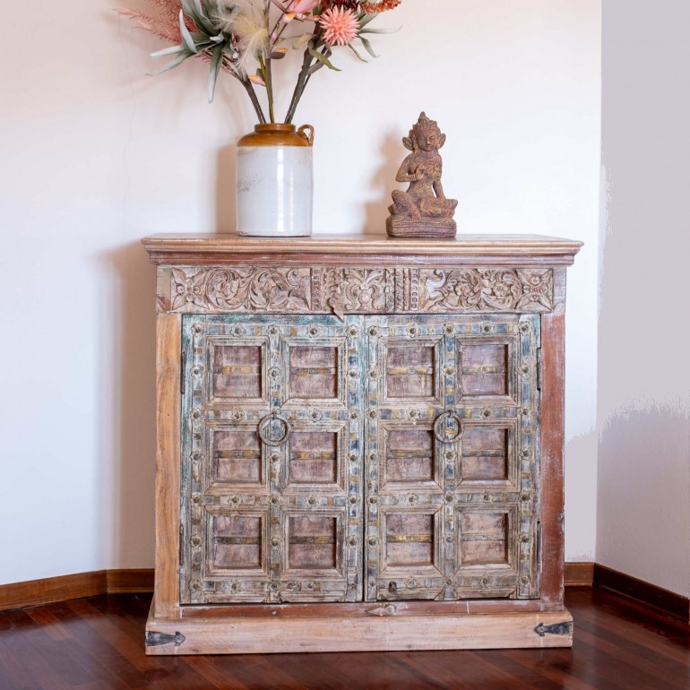 Credenza